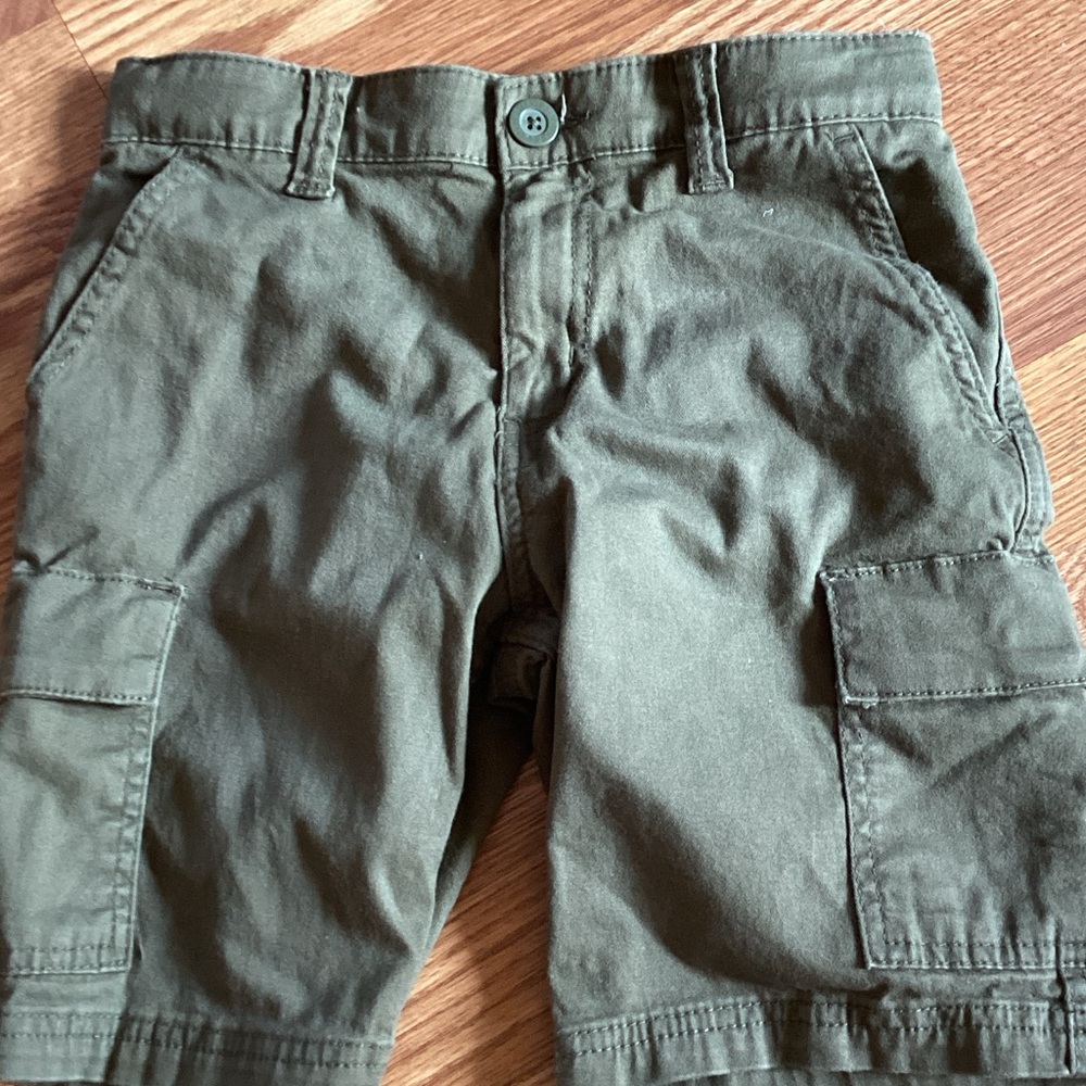 Levi's Olive Cargo Shorts